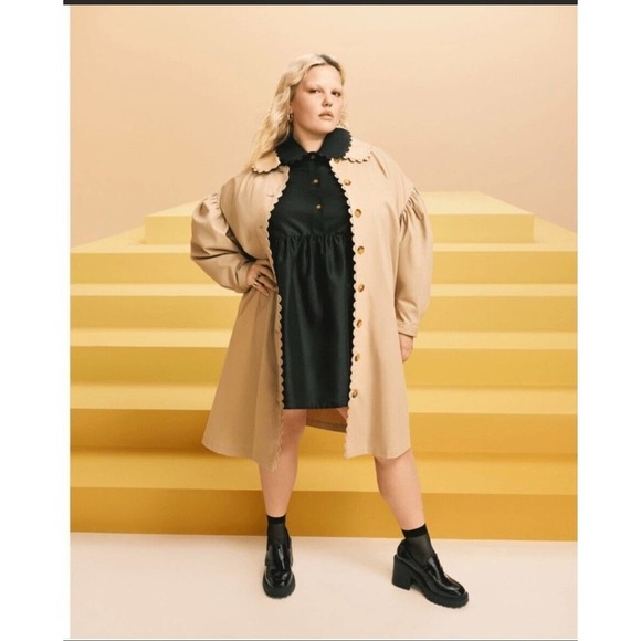Kika Vargas Jackets & Blazers - KIKA Vargas for Target Scallop Edge Tan Trench Coat Oversized Sz 3X NWT